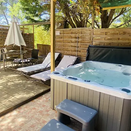 Le Patio Bleu Сasa de vacaciones *