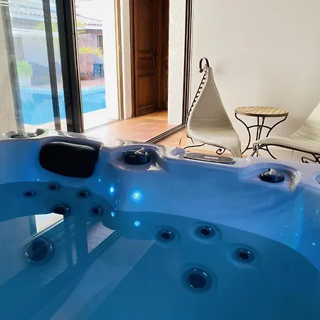 Le Patio Bleu Сasa de vacaciones *