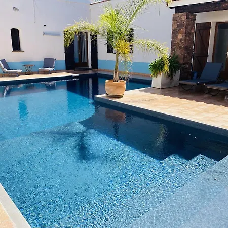 Le Patio Bleu La Crau